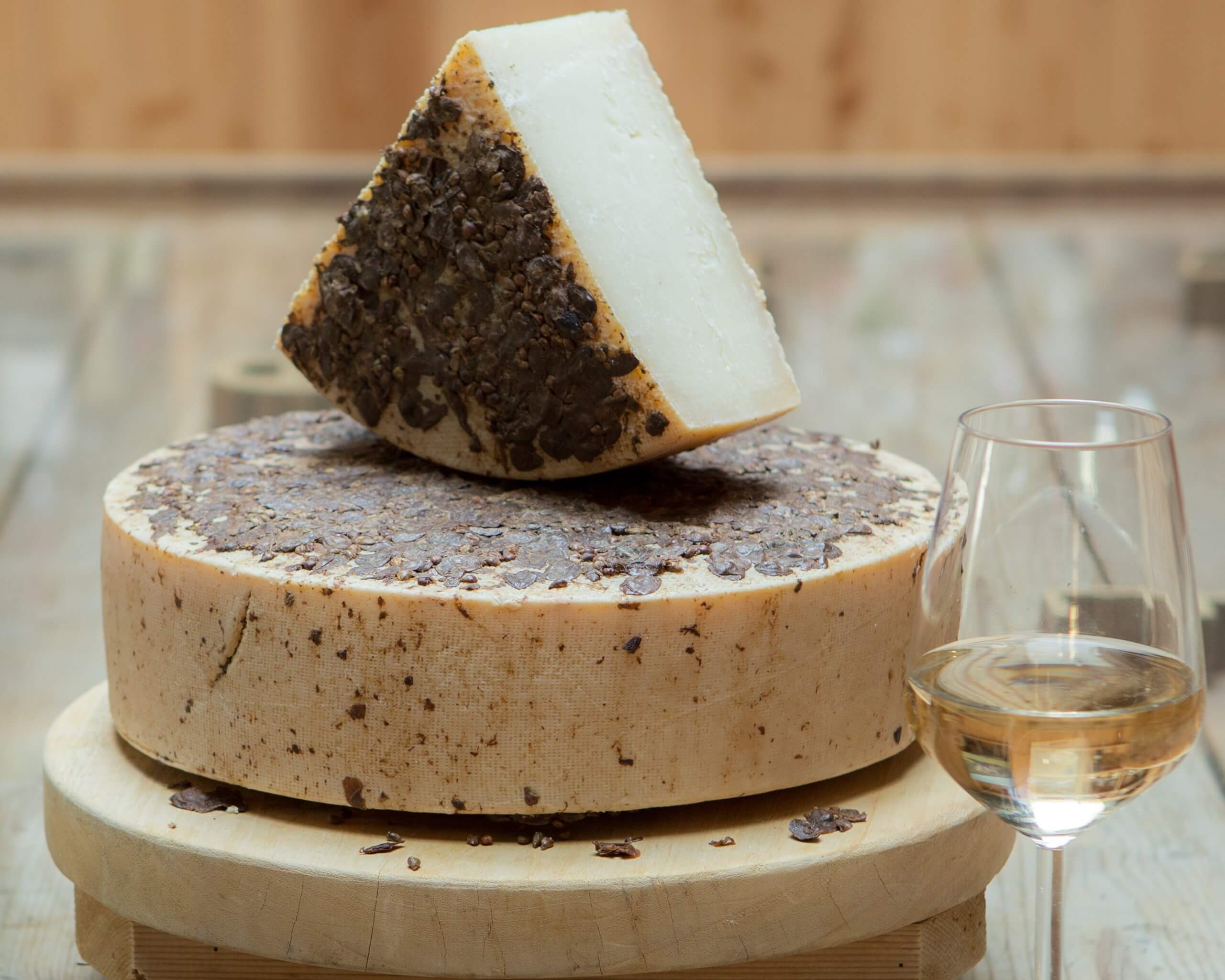 La Latteria Perenzin vince l’Italian Cheese Awards 2018 con il “Capra al traminer”