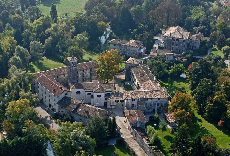 In Autunno: Frutti, Acque e Castelli