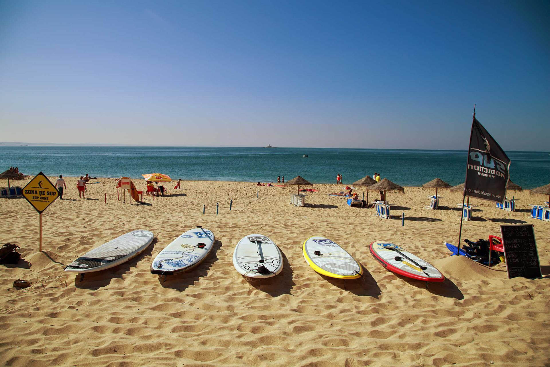 LISBONA, VIAGGIO TRA MUSEI E SPIAGGE DORATE